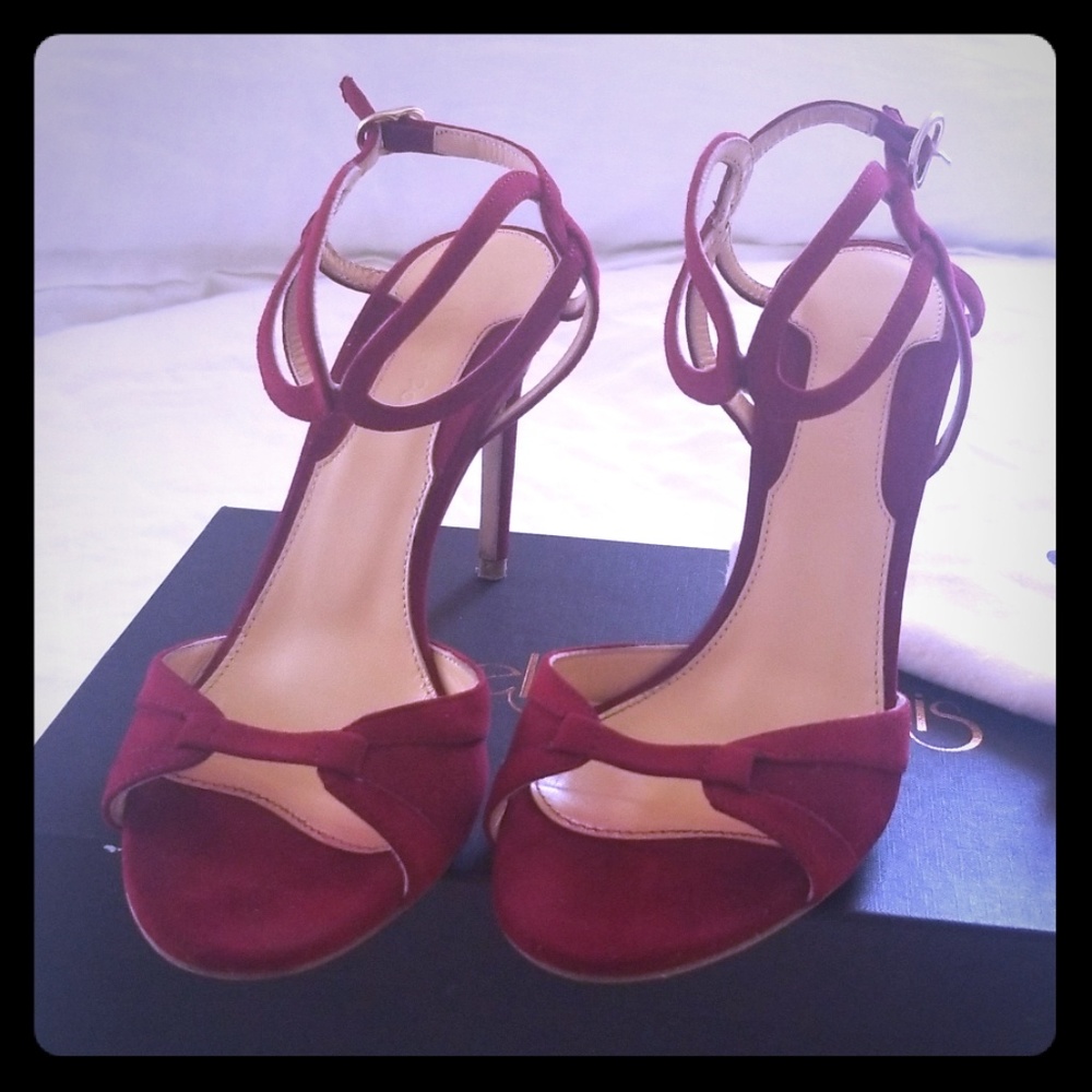 In box deep red suede sandal heels sz 38.5